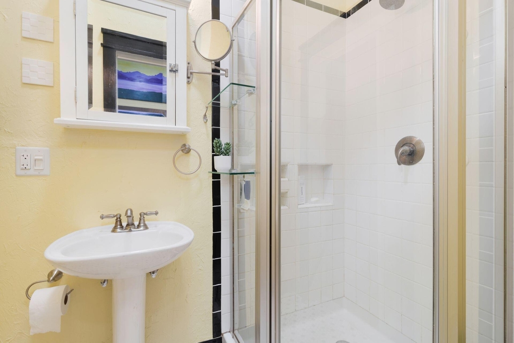 728 Palm Street - Photo 6