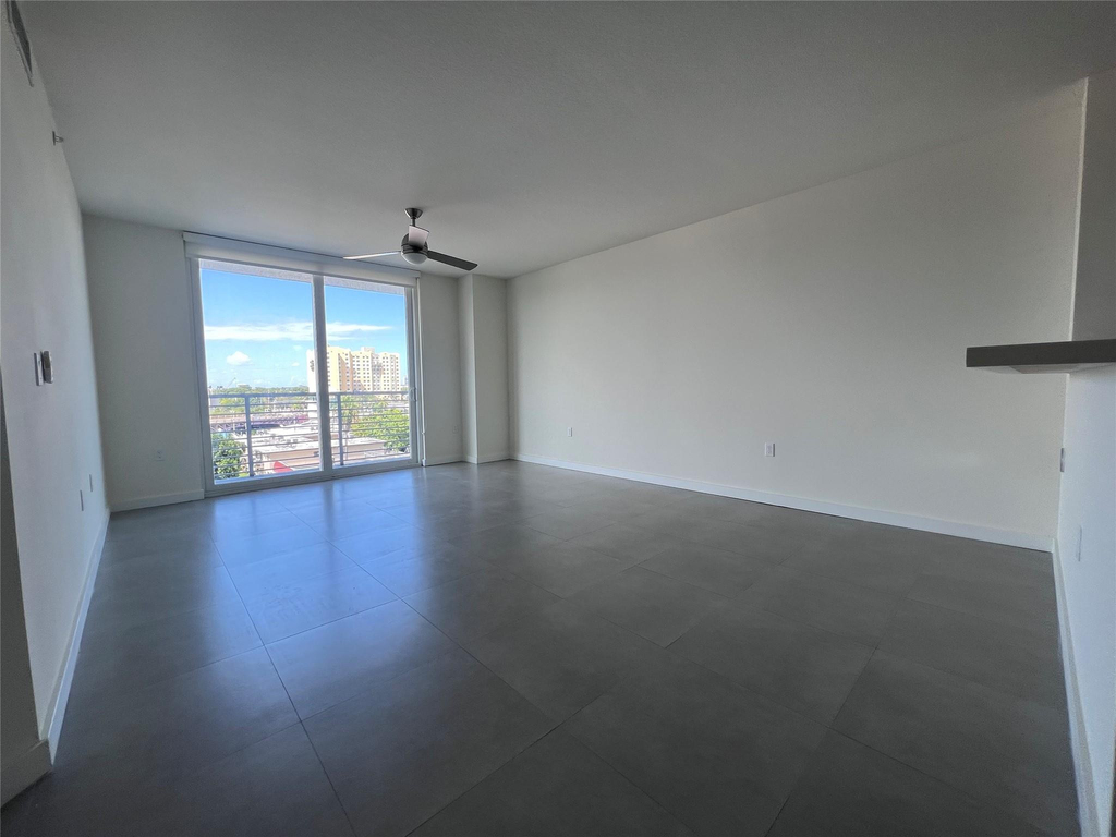 729 Nw 2 Street - Photo 2