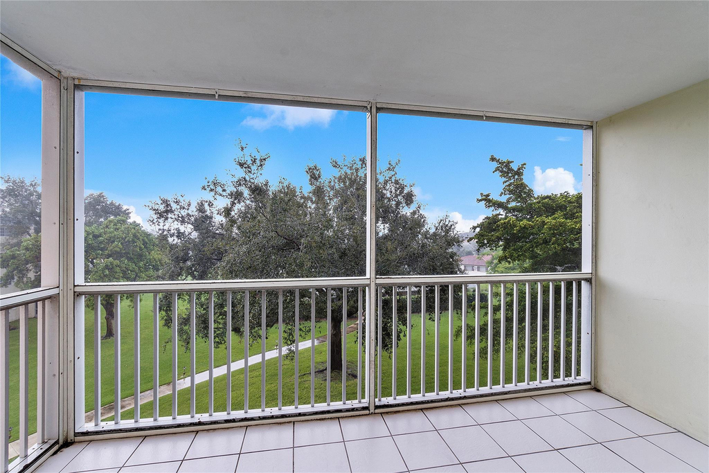 9101 W Sample Road - Photo 13