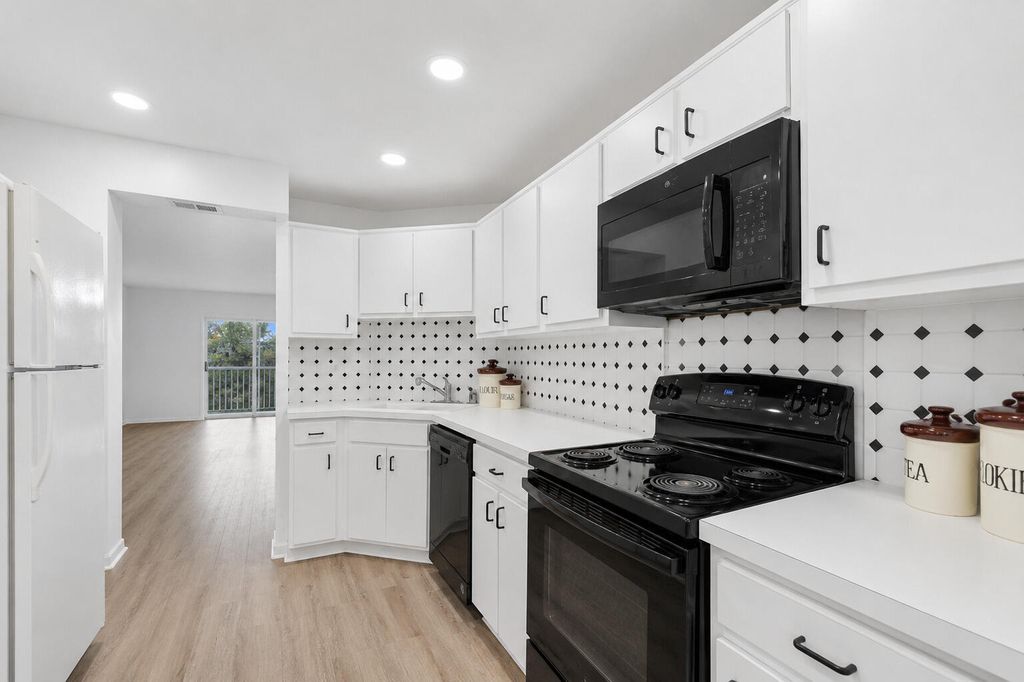 9101 W Sample Road - Photo 10