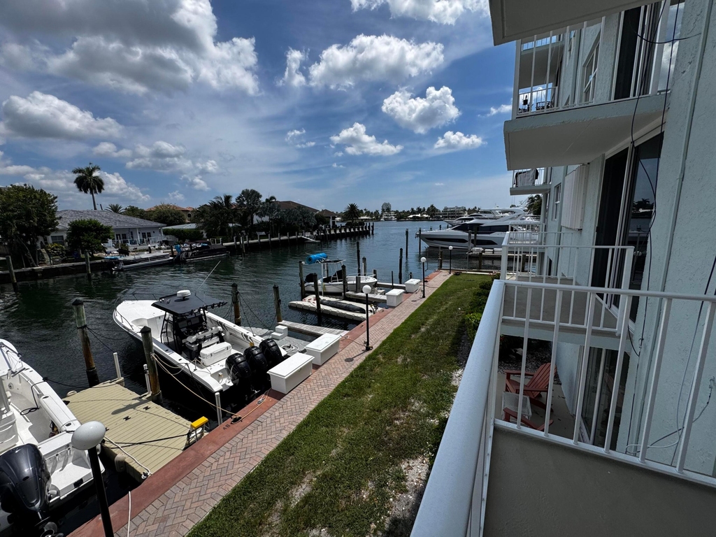 1777 Se 15th Street - Photo 0