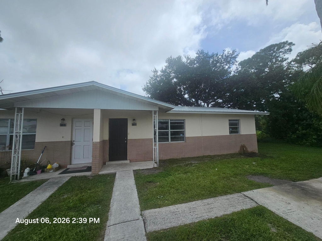 2572 Seneca Avenue - Photo 15