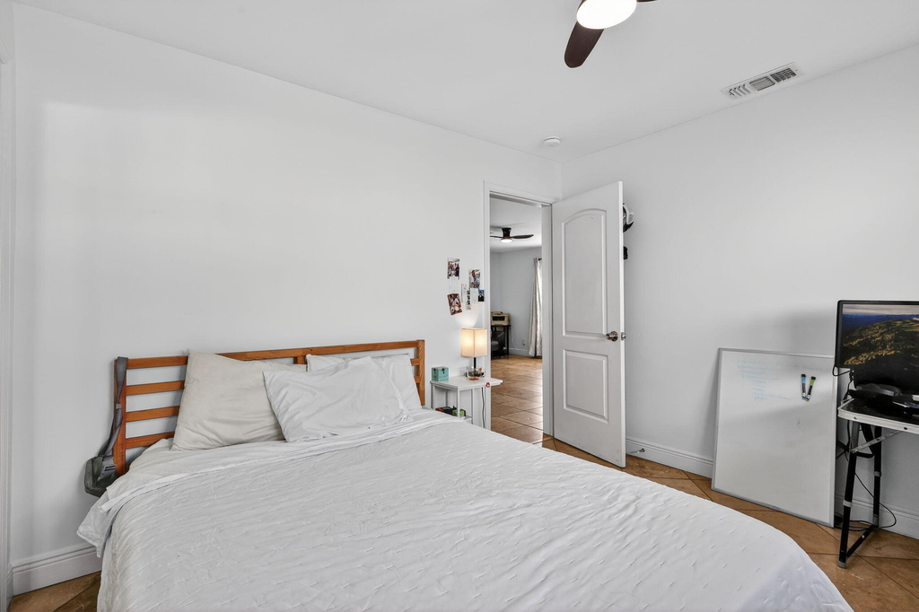 4540 Sw 28th Terrace - Photo 17