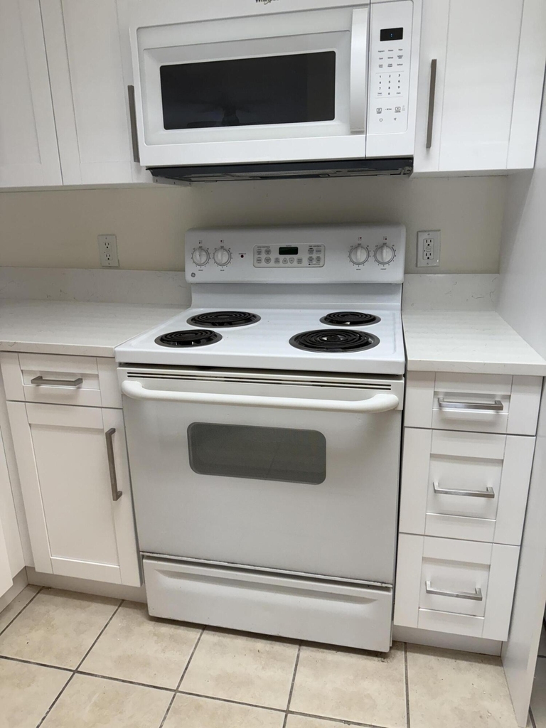 3020 Alcazar Place - Photo 4