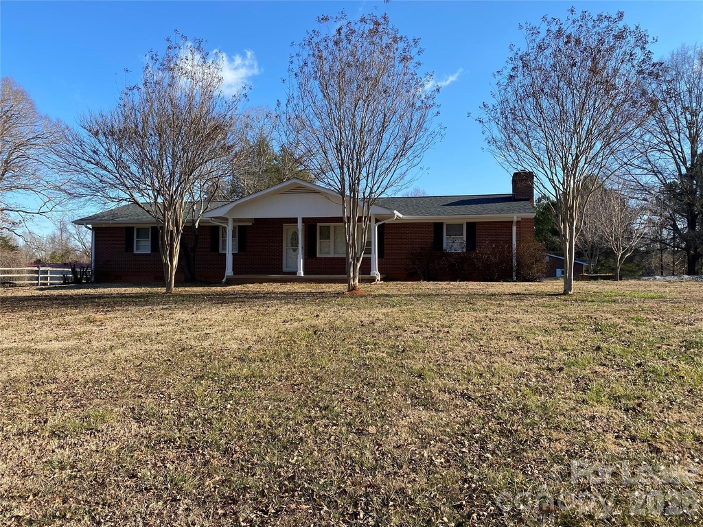 203 Ratchford Farm Road - Photo 0