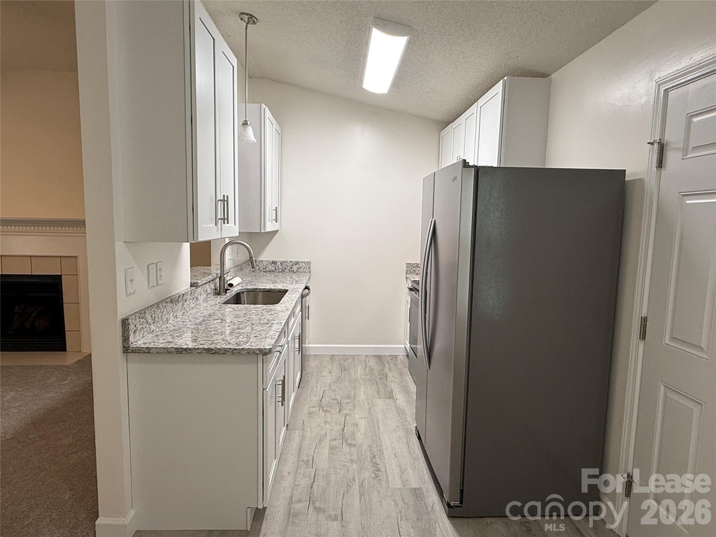 404 Kingville Drive - Photo 4