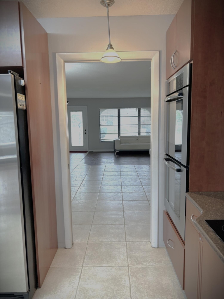 202 Sw Crescent Avenue - Photo 4