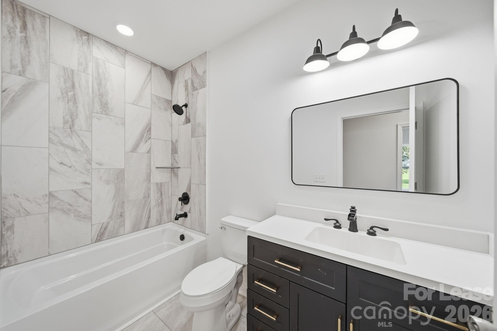 1533 S Battleground Avenue - Photo 12