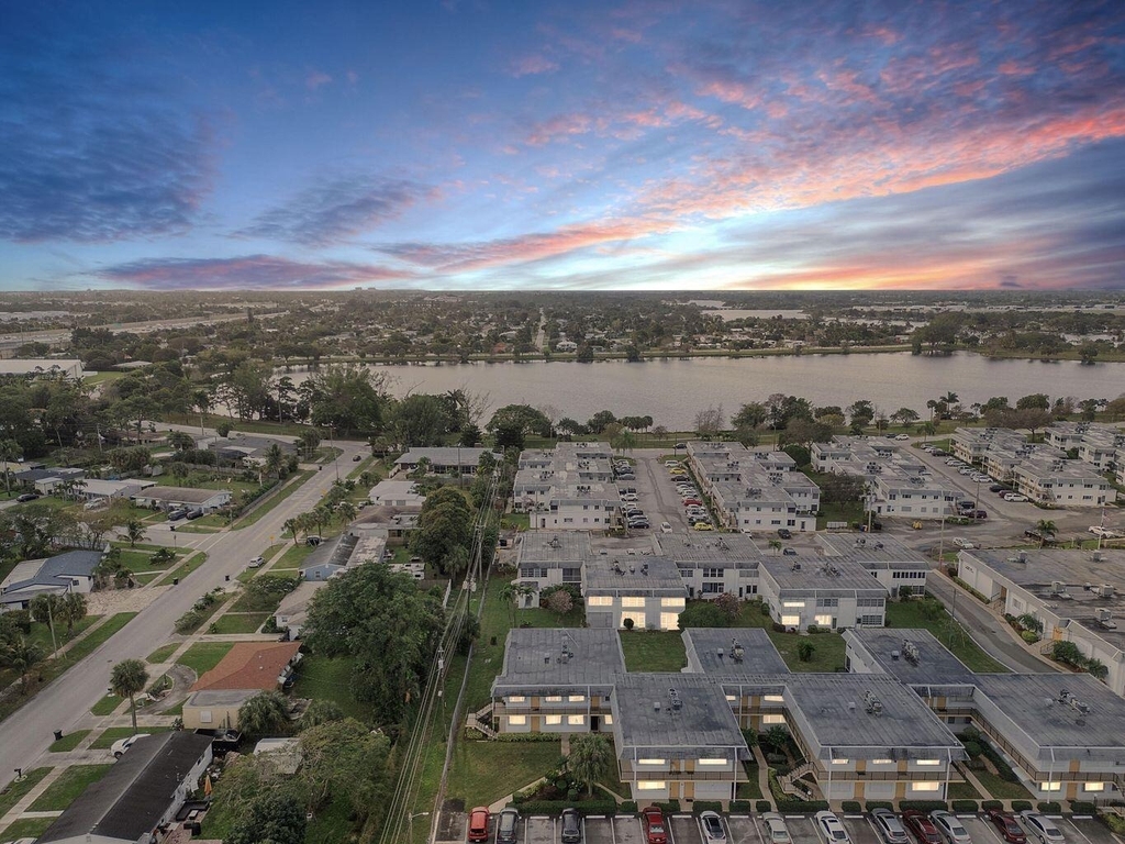3322 Cynthia Lane - Photo 13