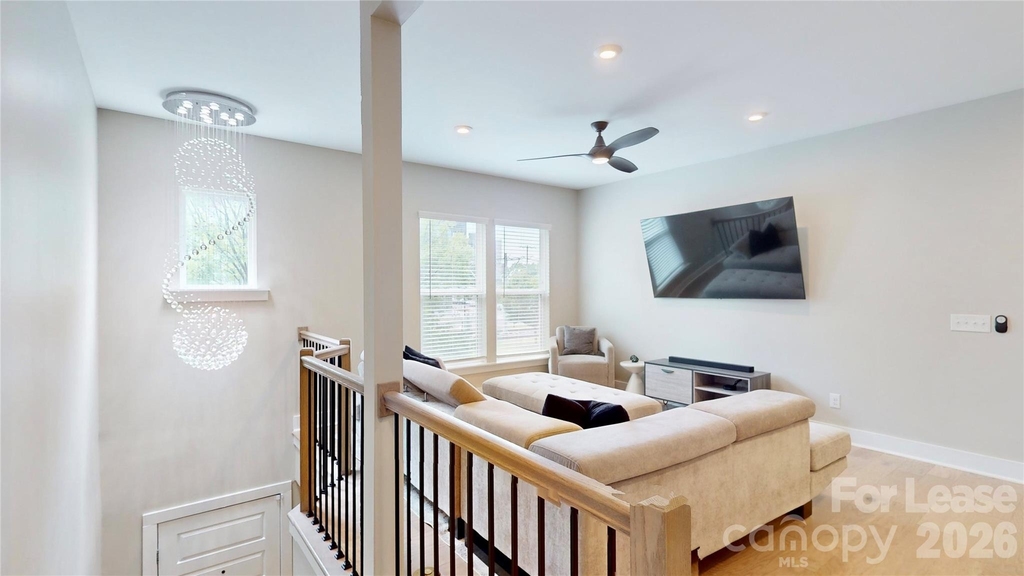 3804 Sky Haven Drive - Photo 3