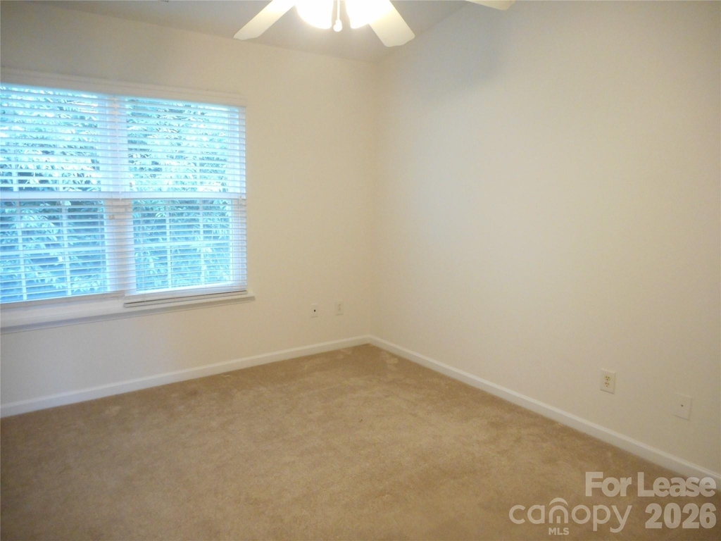 322 Deep Water Lane - Photo 17