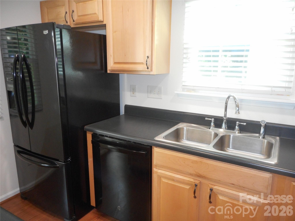 322 Deep Water Lane - Photo 7