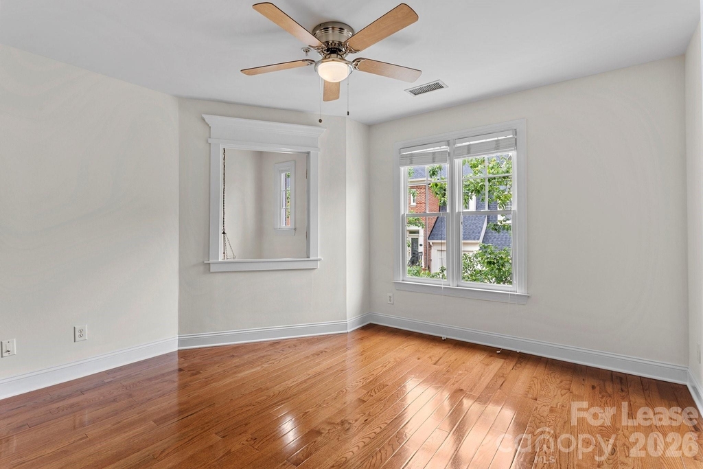 1192 Hampton Gardens Lane - Photo 24