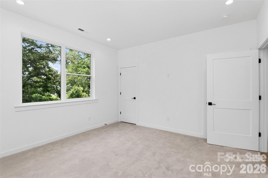 2716 Baltimore Avenue - Photo 18