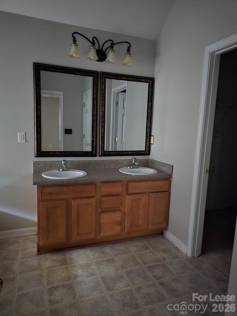 18603 Coachmans Trace - Photo 14