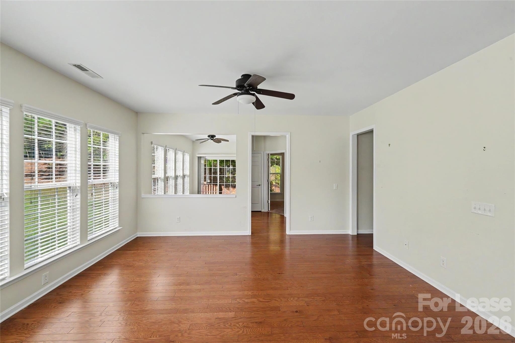 9009 Smokey Hill Lane - Photo 7