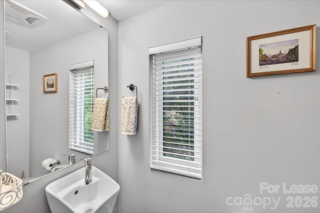 241 Domain Way - Photo 10