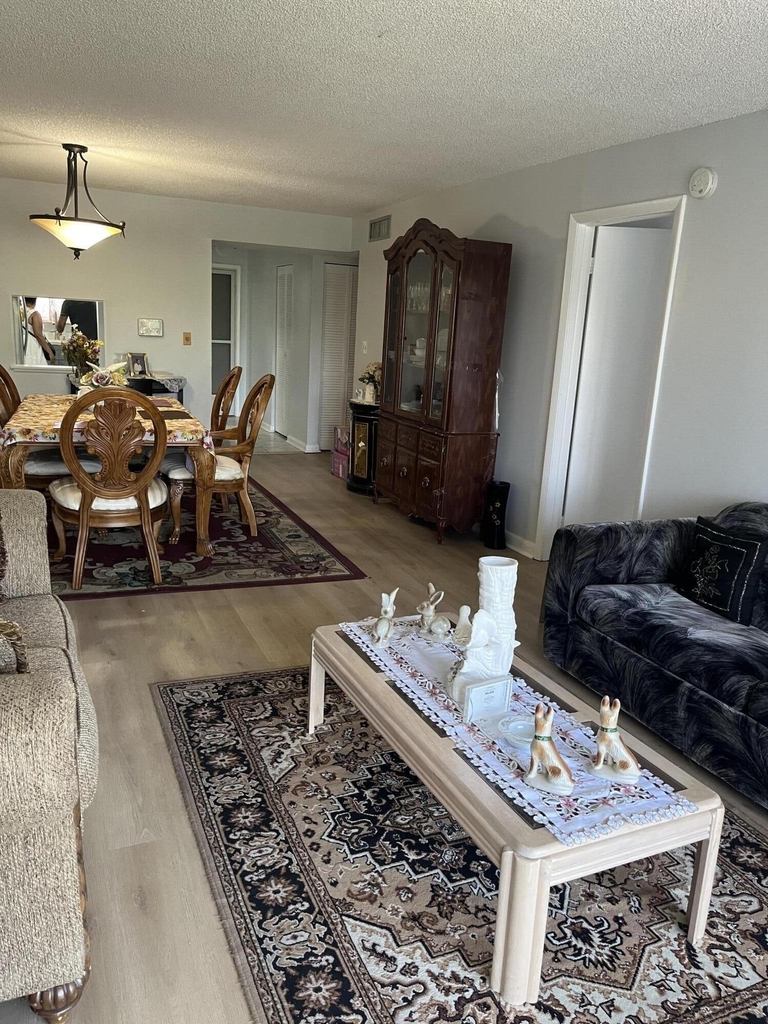 6020 Nw 44th Street - Photo 2