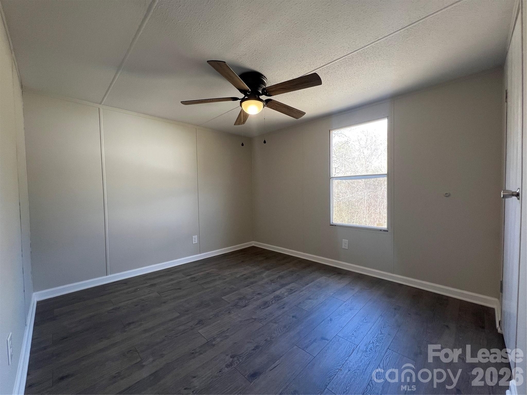 528 Oak Run Court - Photo 7
