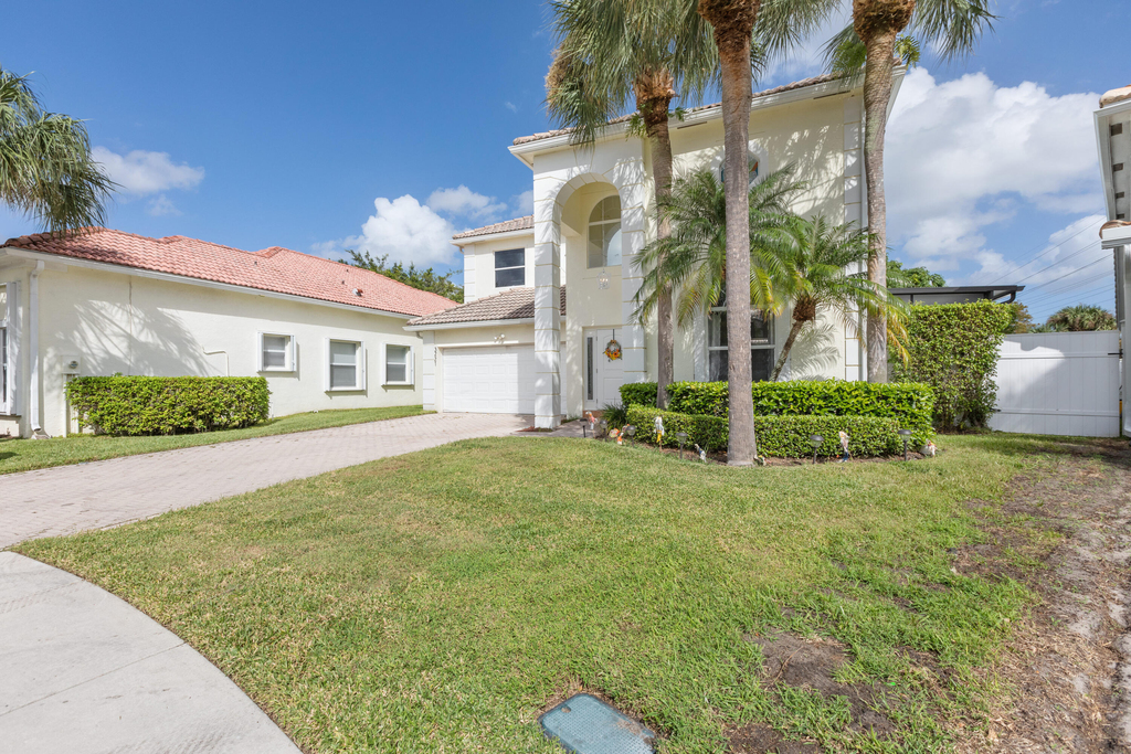 3221 El Camino - Photo 2
