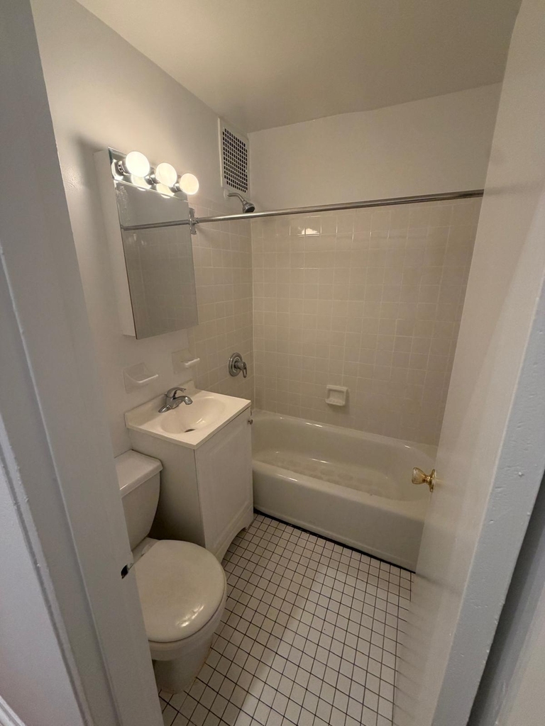 East 83rd Street - Photo 2