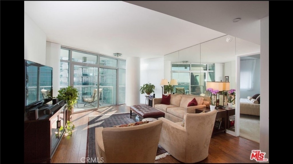 13650 Marina Pointe Drive - Photo 8