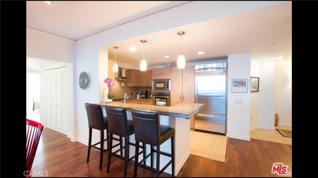 13650 Marina Pointe Drive - Photo 7