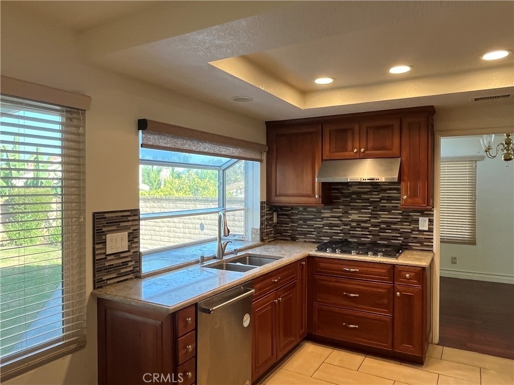 926 S Essex - Photo 6