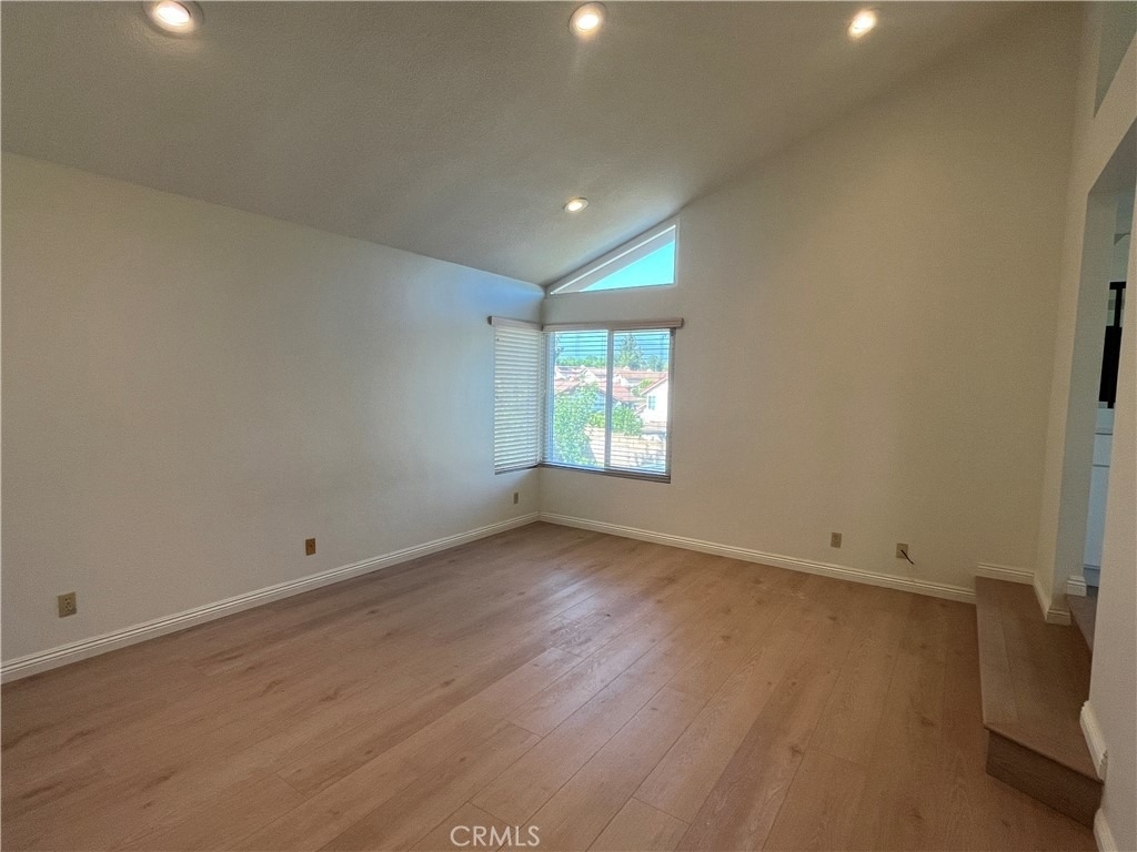 926 S Essex - Photo 16
