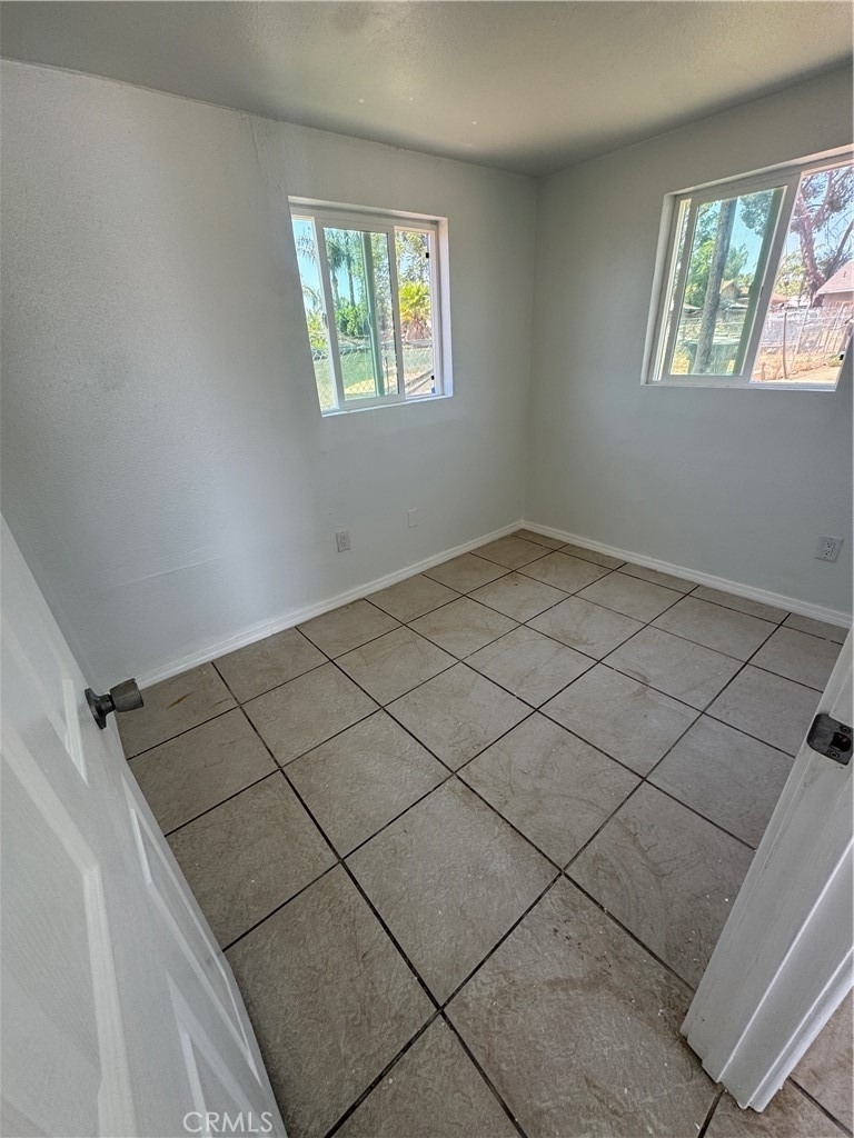 690 N Perris Boulevard - Photo 6