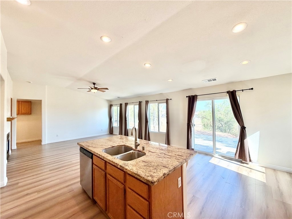102 Goldenrod Avenue - Photo 9