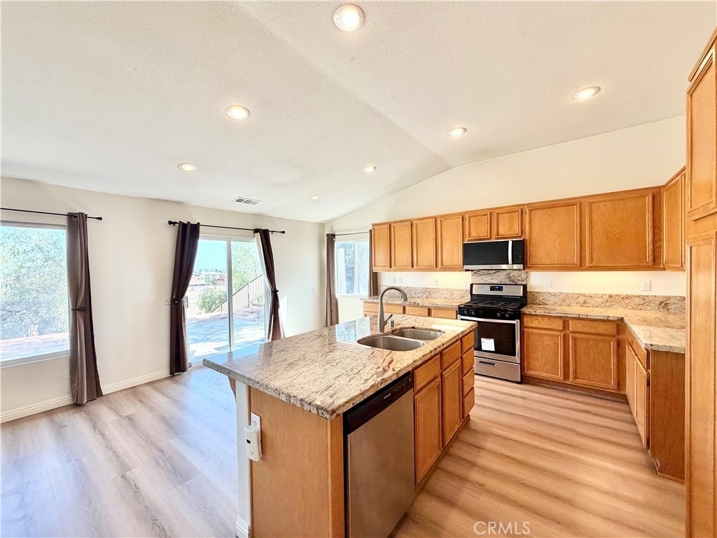 102 Goldenrod Avenue - Photo 7