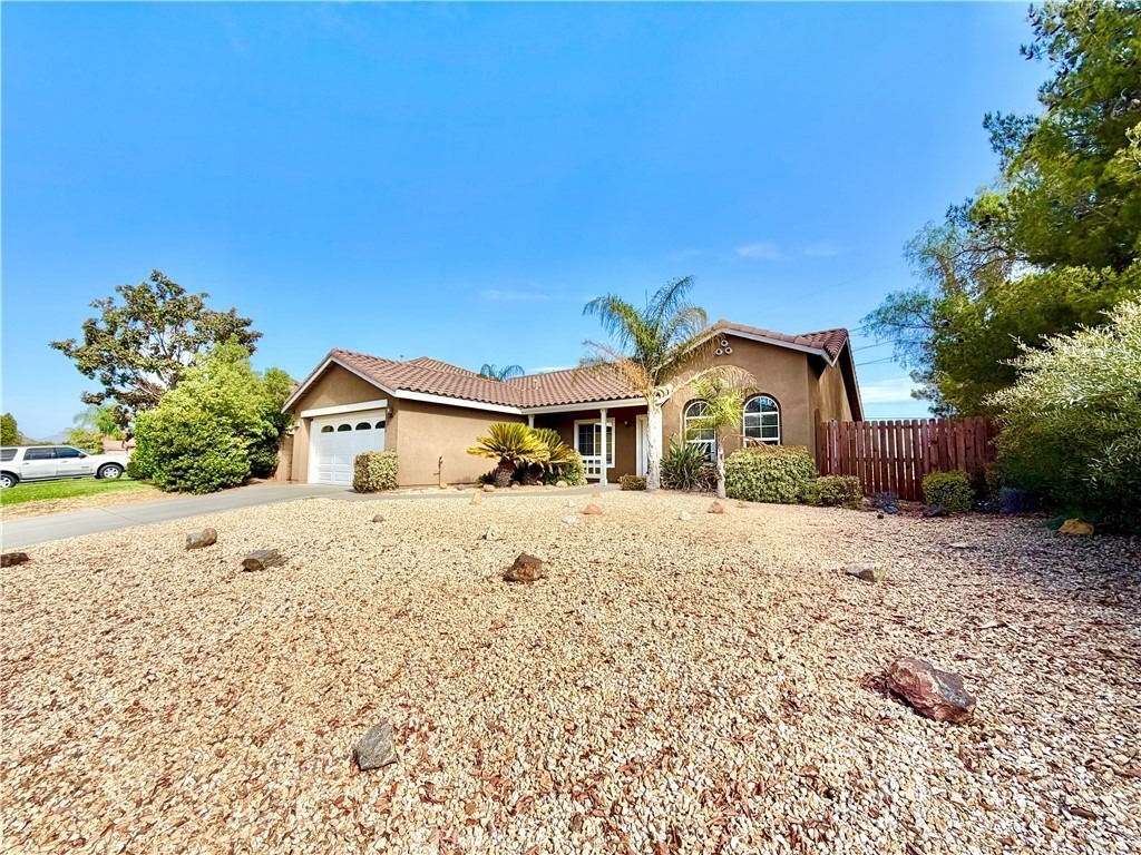 102 Goldenrod Avenue - Photo 1
