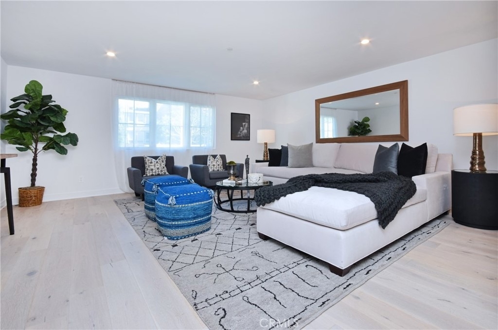 4641 Cahuenga Boulevard - Photo 4