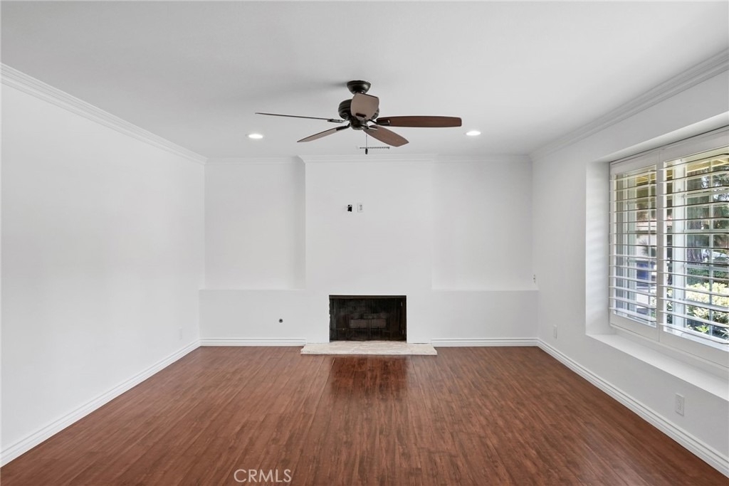10811 Des Moines - Photo 8