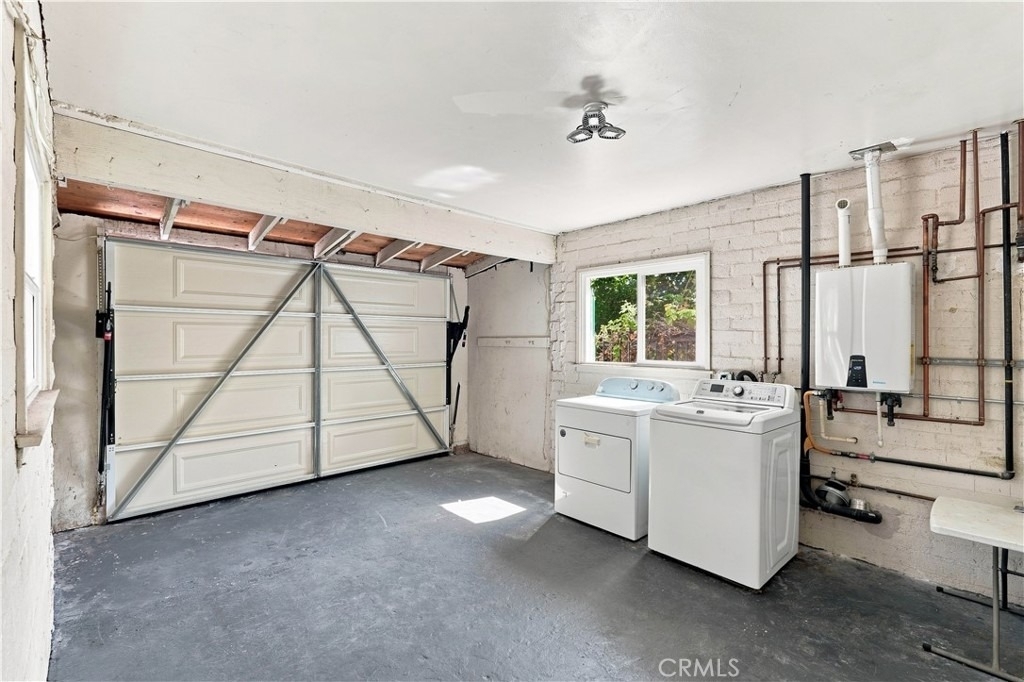 16020 Kittridge Street - Photo 22