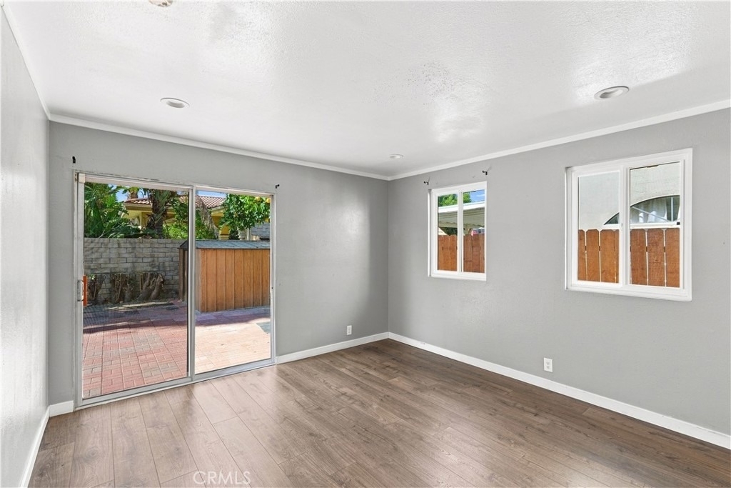 16020 Kittridge Street - Photo 18