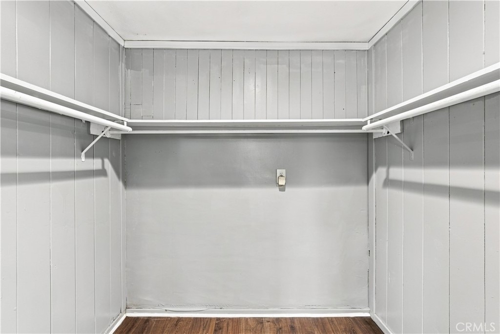 16020 Kittridge Street - Photo 17