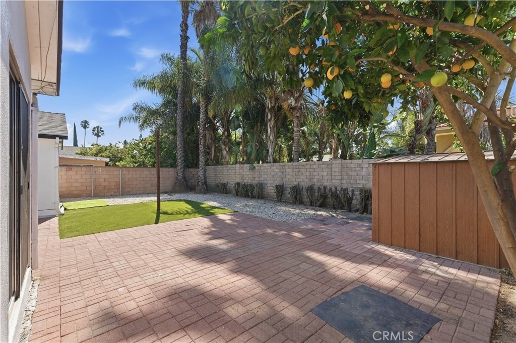 16020 Kittridge Street - Photo 27