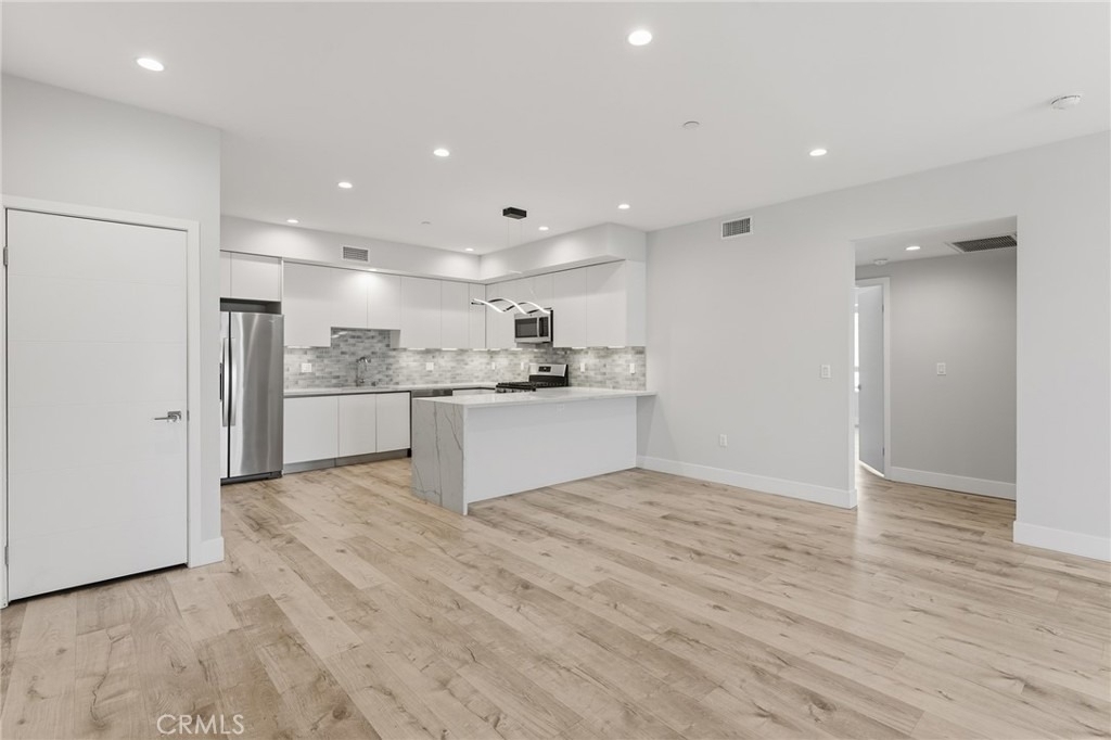 5820 La Mirada Avenue - Photo 5