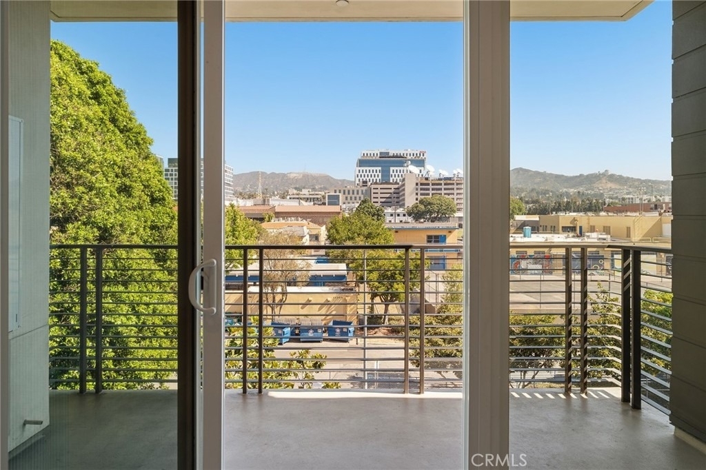 5820 La Mirada Avenue - Photo 26