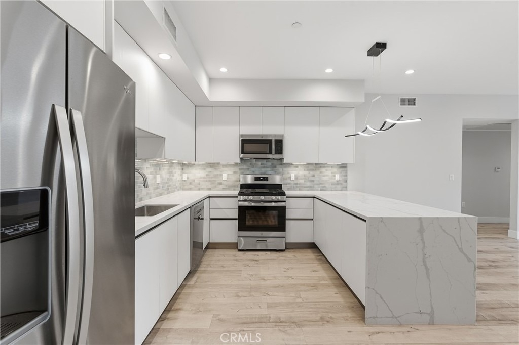 5820 La Mirada Avenue - Photo 9