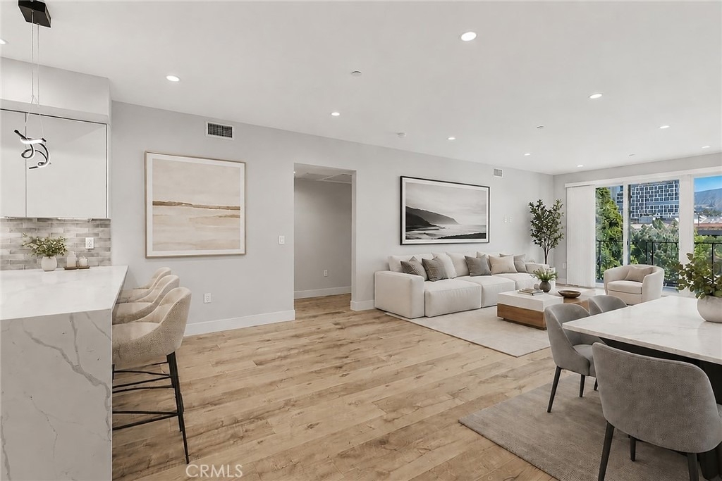 5820 La Mirada Avenue - Photo 1