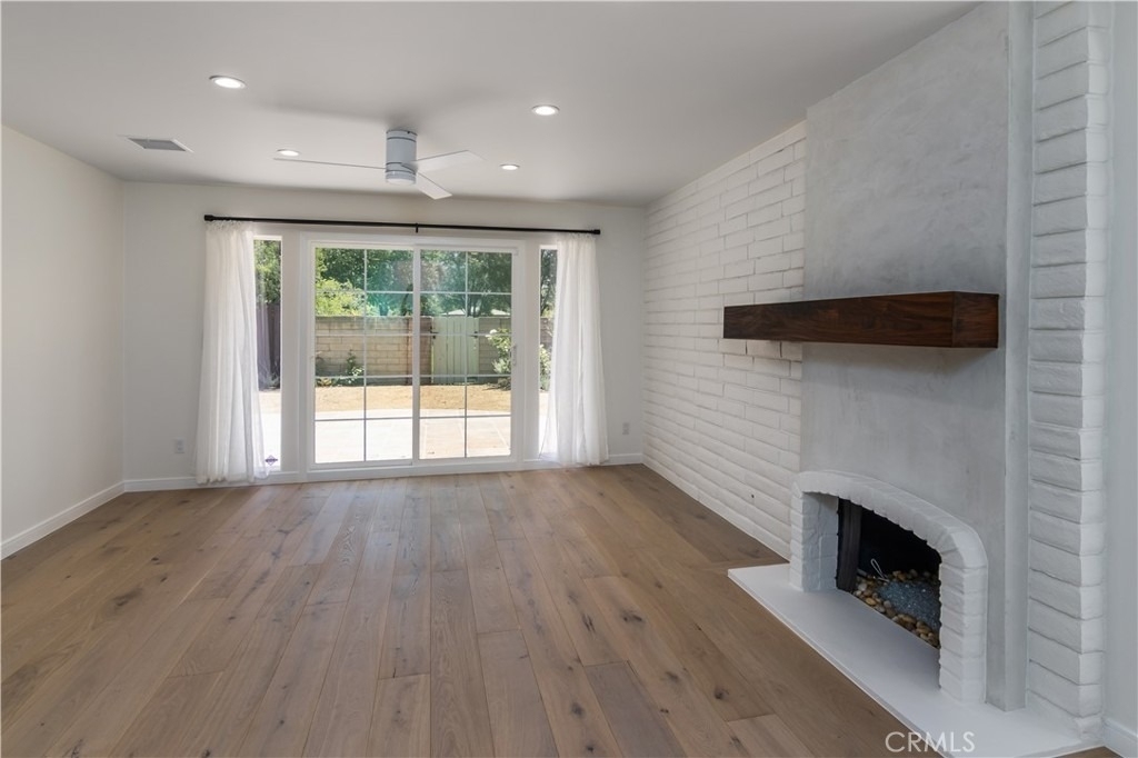 32046 Kingspark Court - Photo 12