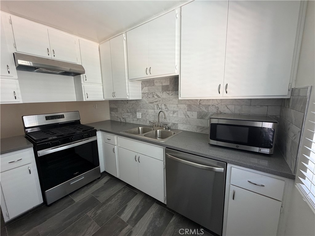 4358 Mammoth Avenue - Photo 6
