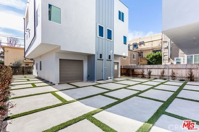 10916 Hesby Street - Photo 28
