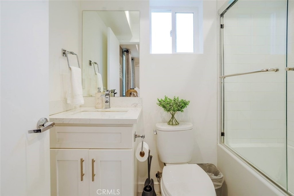 10916 Hesby Street - Photo 34