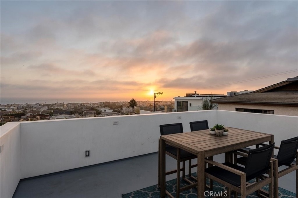 947 7th Street - Photo 1