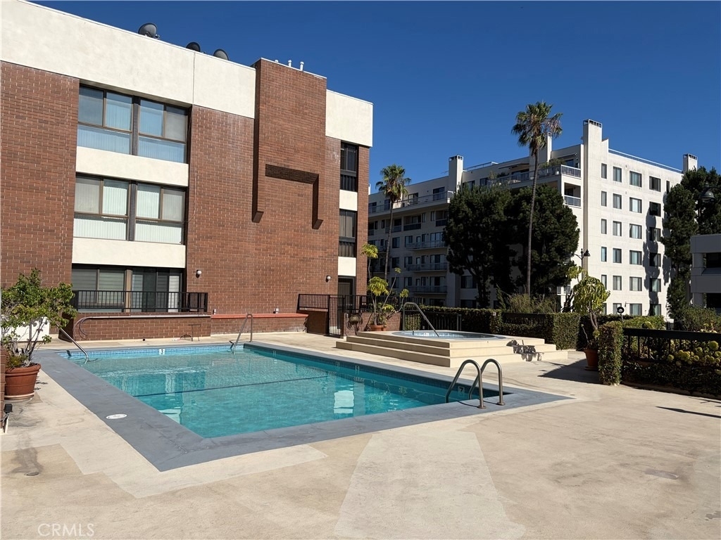 4477 Wilshire Blvd #104 - Photo 7