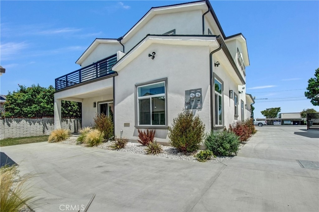 2130 W 238th Street - Photo 33